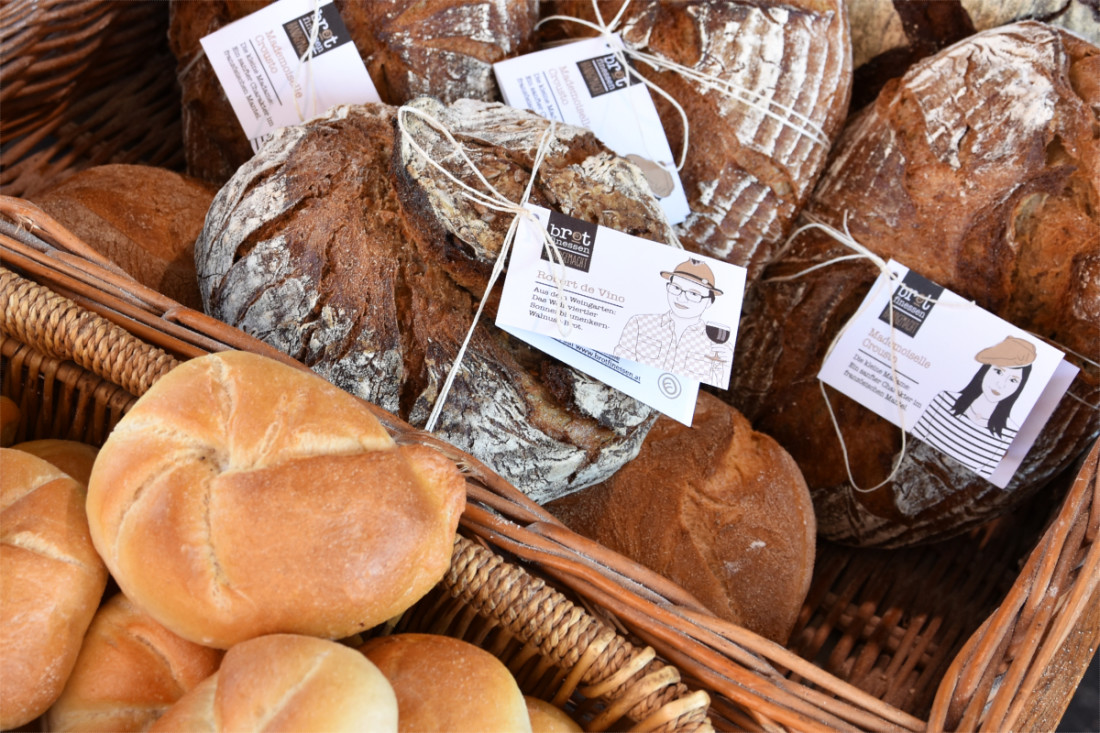 Brotfamilie und Handsemmeln